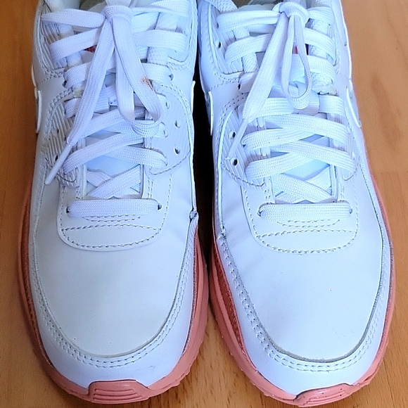 Nike shoes - Picture 7 of 7